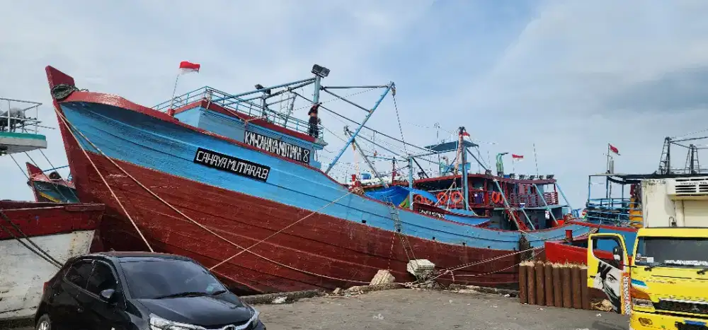 Asisten pekerja Lapangan Monitoring