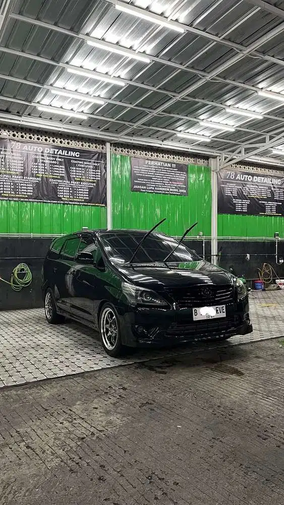 Toyota Kijang Innova 2012 Bensin