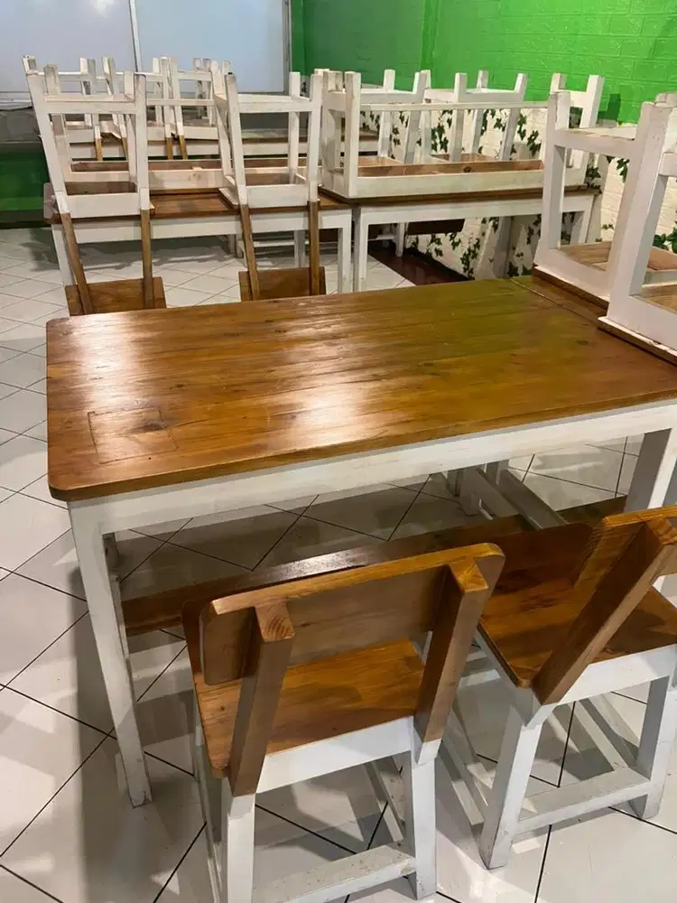 Meja makan ex restoran