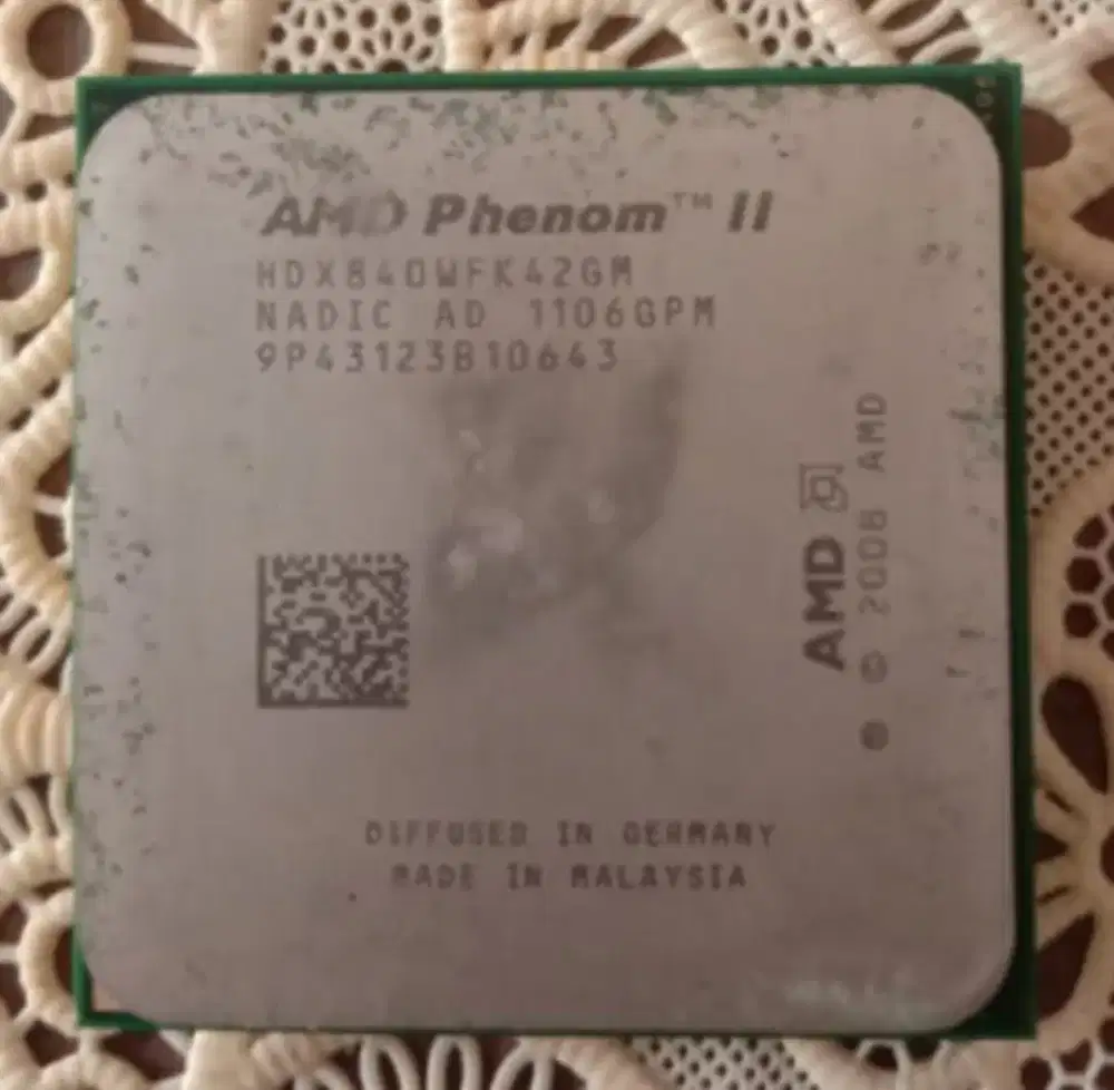 PROSESOR AMD PHENOM II HD X84 0WFK 42GM