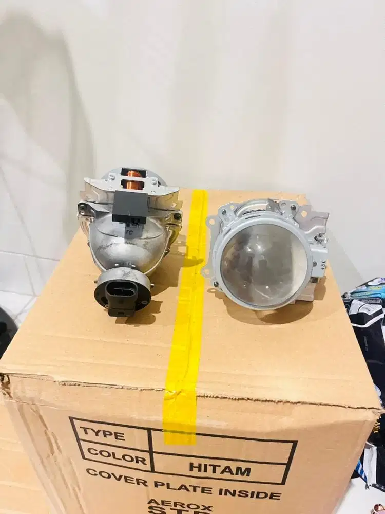 Jual lampu head lamp copotan yaris dan foglamp