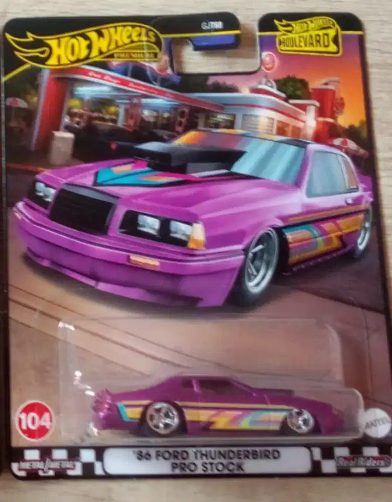 Hot Wheels Premium Boulevard