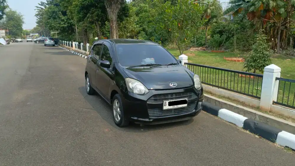 Daihatsu Ayla 1.0M AT 2015