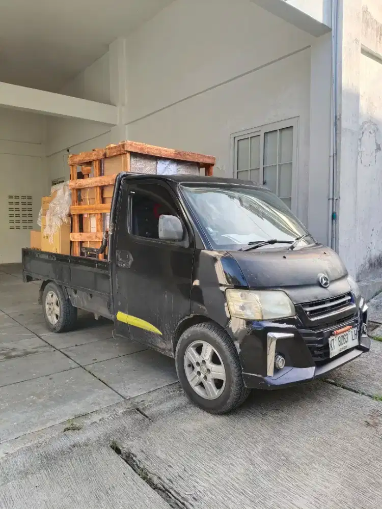Jasa angkutan barang dalm/luar kota