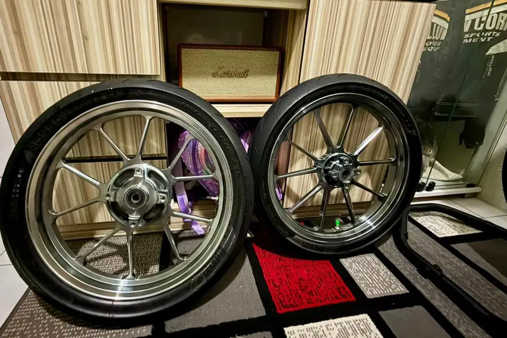 Velg ninja SS/ R CMG mulus ( ban tebel )
