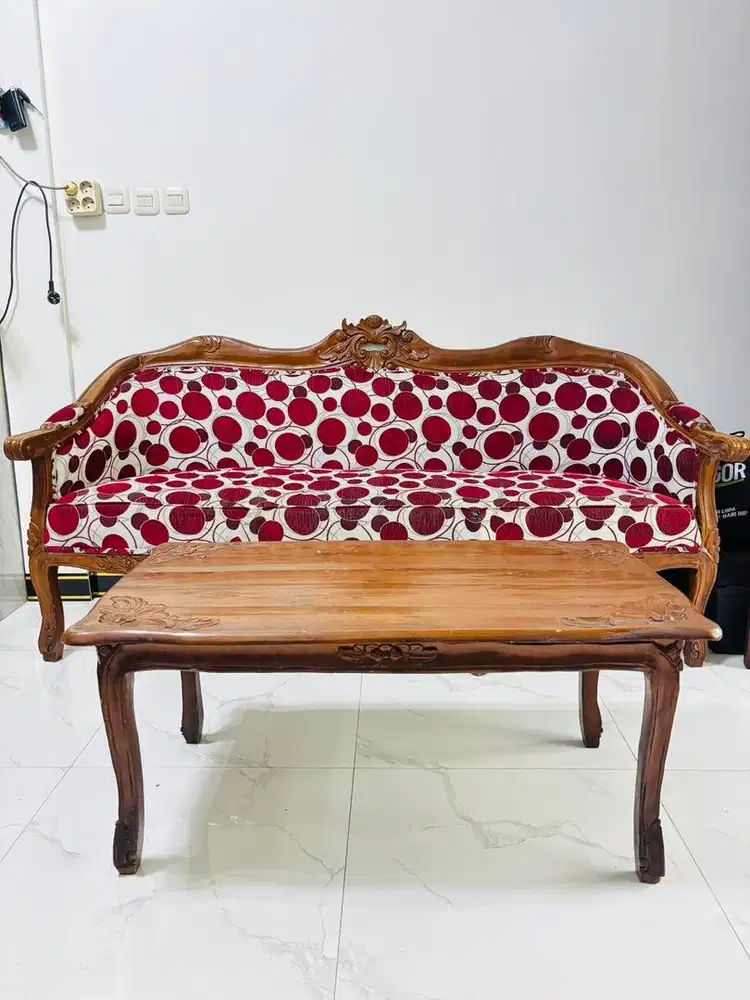 KURSI KAYU RUANG TAMU 1 SET