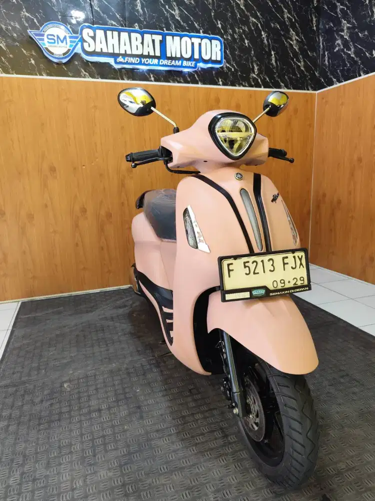 YAMAHA GRAND FILANO TH 2024