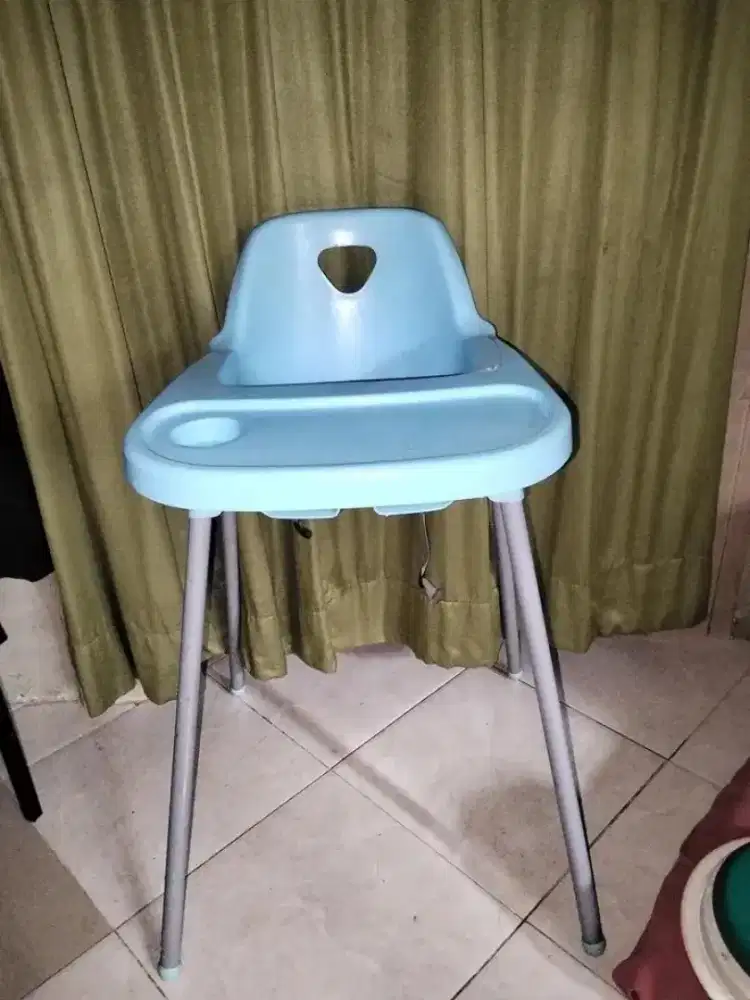 Tempat duduk makan anak/baby chair