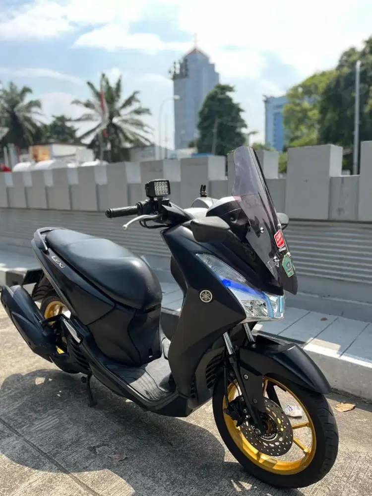 Yamaha Lexi 125 Hitam 2019