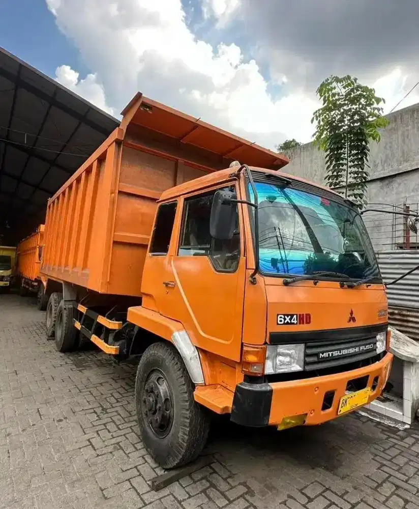 Mitsubishi Fuso 6x4 HD DUMP TRUCK 2021