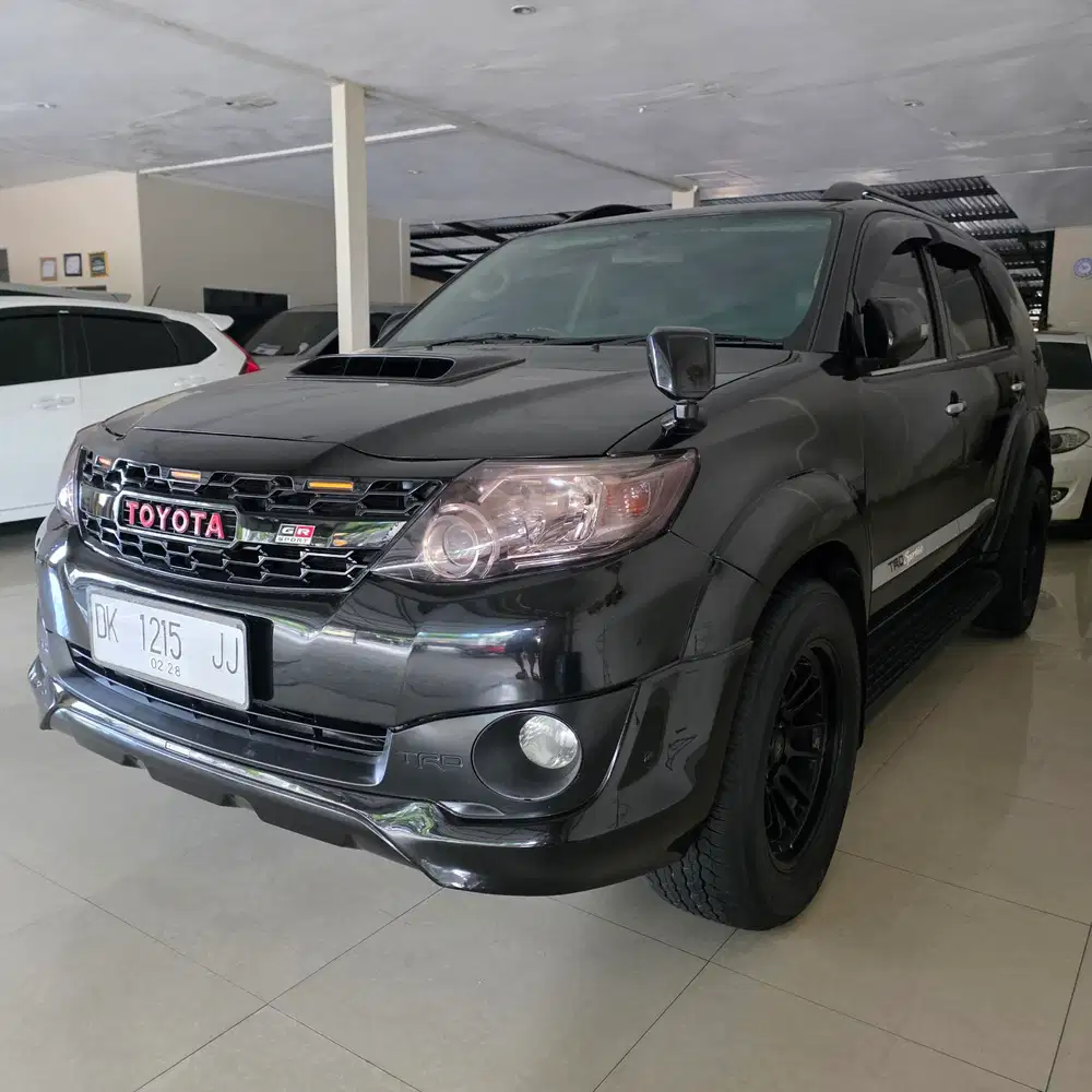 Fortuner trd vnt 2012 automatic Diesel