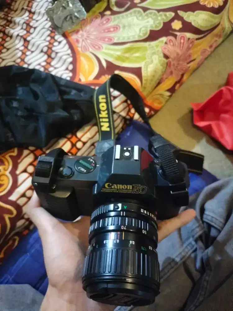 Jual Kamera antik canon t50 slr