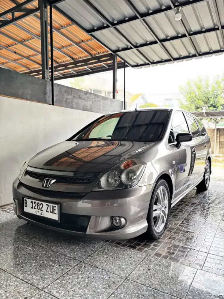 Honda Stream 2.0 A/T 2006 ! Km 60rban Record