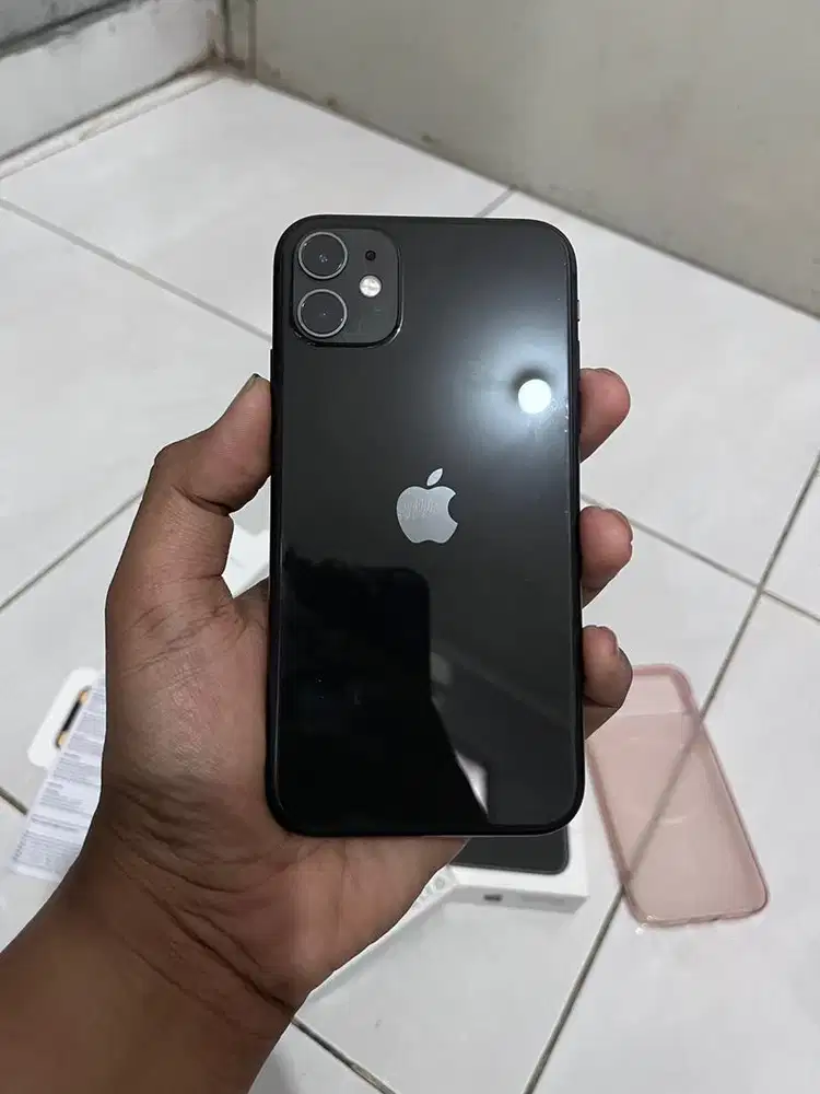 IPHONE 11 64 GB IBOX MULUS LIKE NEW