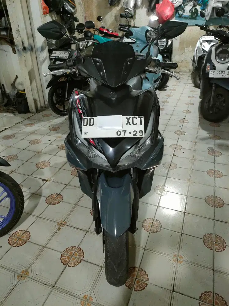 Yamaha aerox 155cc hitam 2024