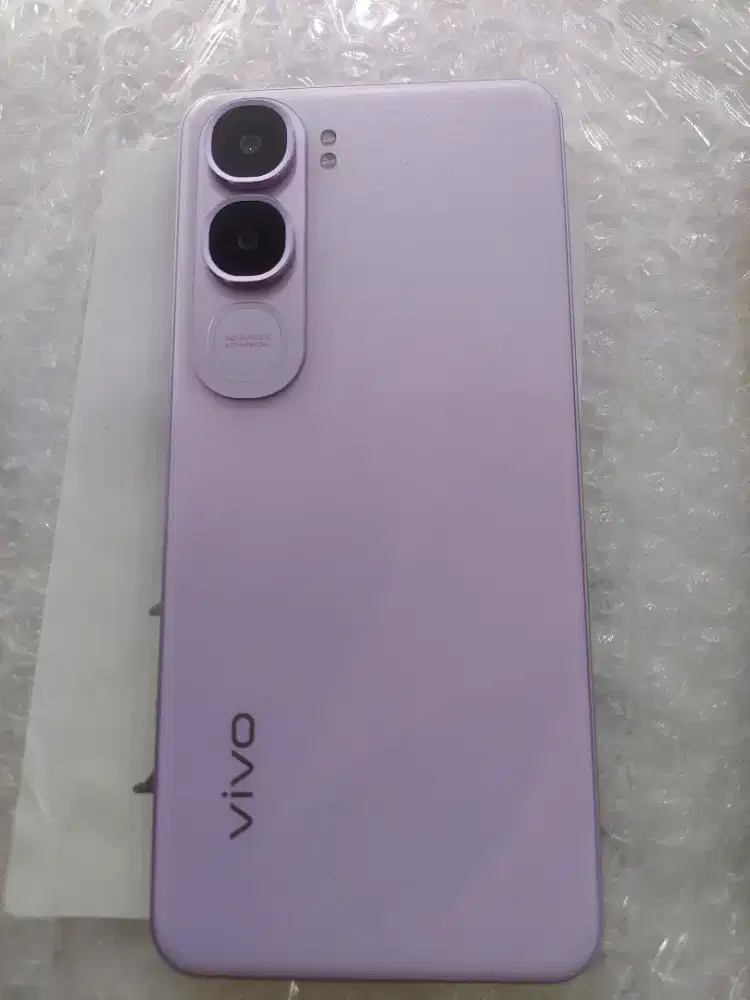 Vivi Y21D ram 8+8 rom 128