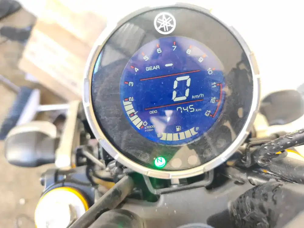 Yamaha Xsr 155 black