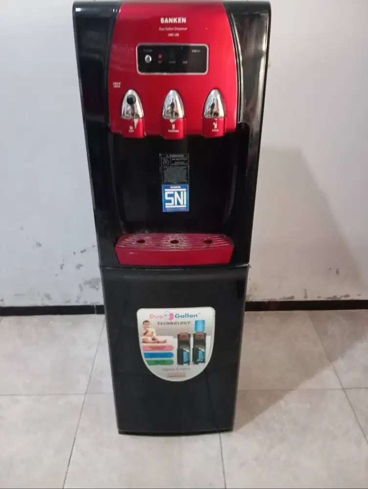 Dispenser Sanken galon atas bawah