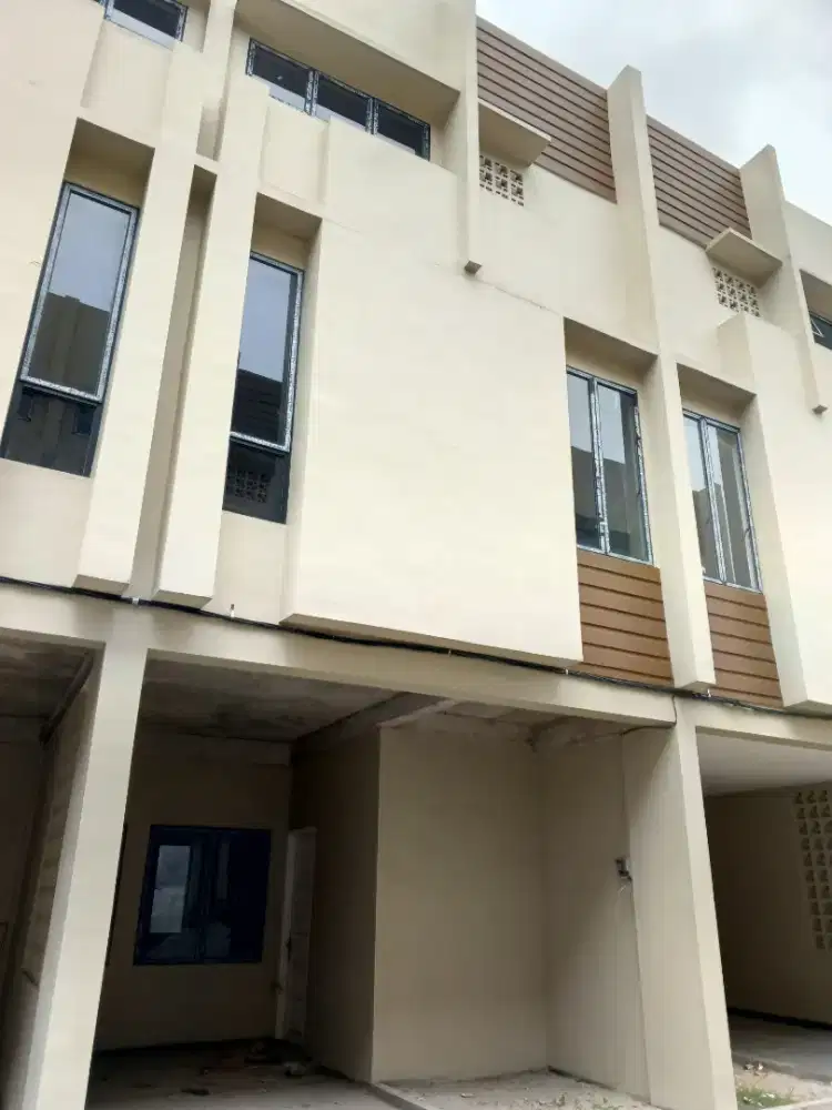 DIJUAL CEPAT DAN MURAH RUMAH THE ZEN CEMARA