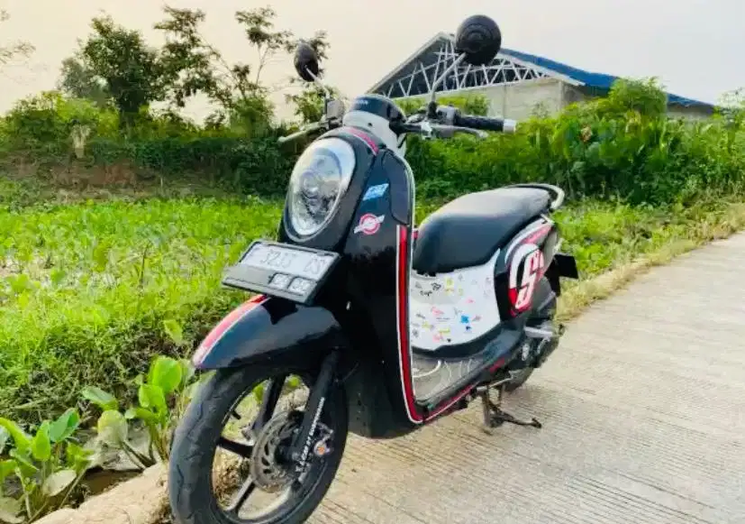 Honda scoopy 2015