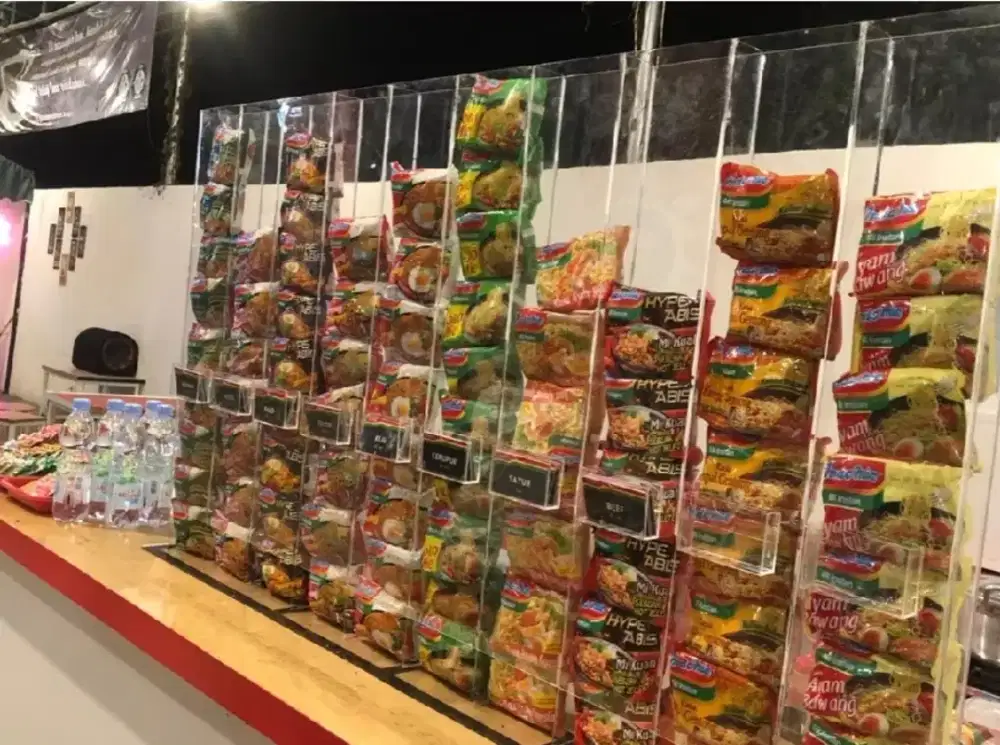 Rak Akrilik Indomie Bisa isi 6 Indomie (4 pcs)