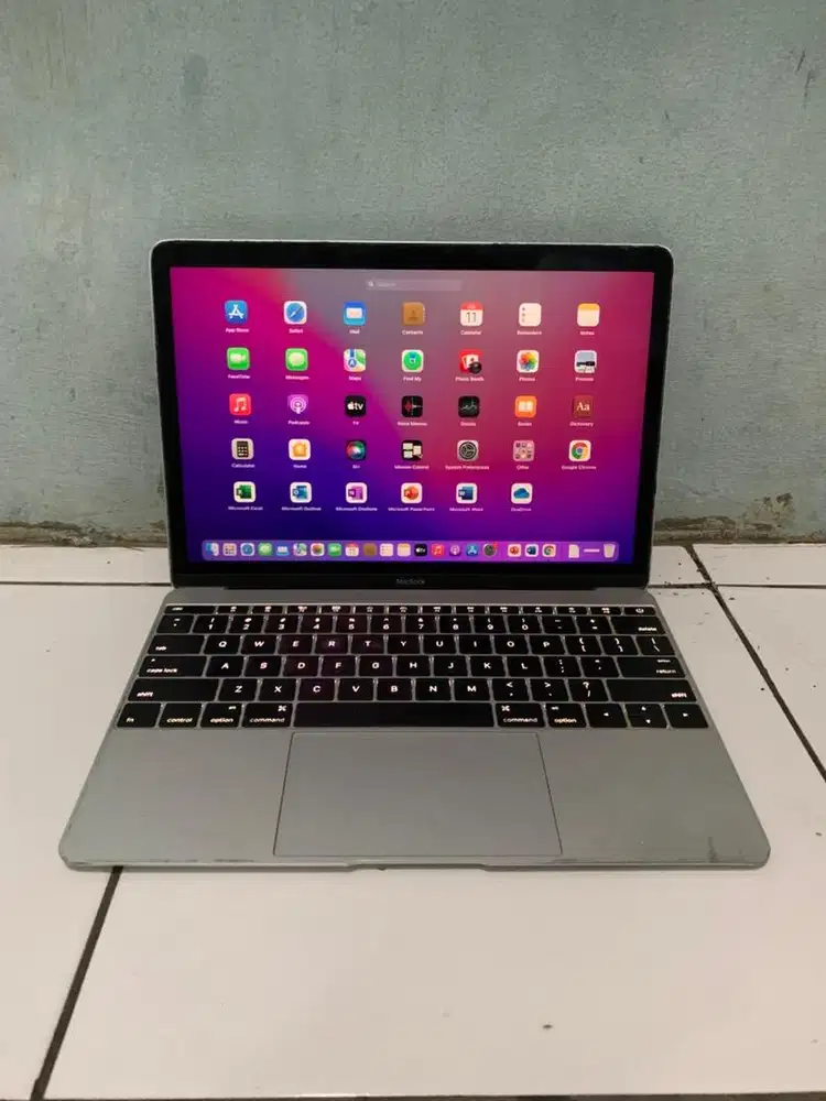 Laptop Macbook Retina core i5 8/512GB
