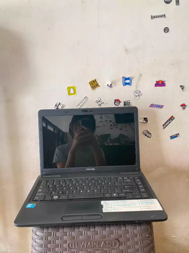 JUAL LAPTOP TOSHIBA SETELLITE C640 INTEL CORE I3 M370 RAM 4GB HDD 500
