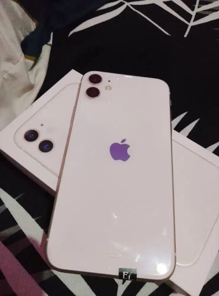 iPhone 11 64GB IBOX Fullset