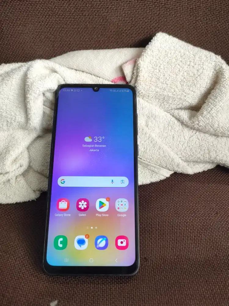 Samsung A05 hitam