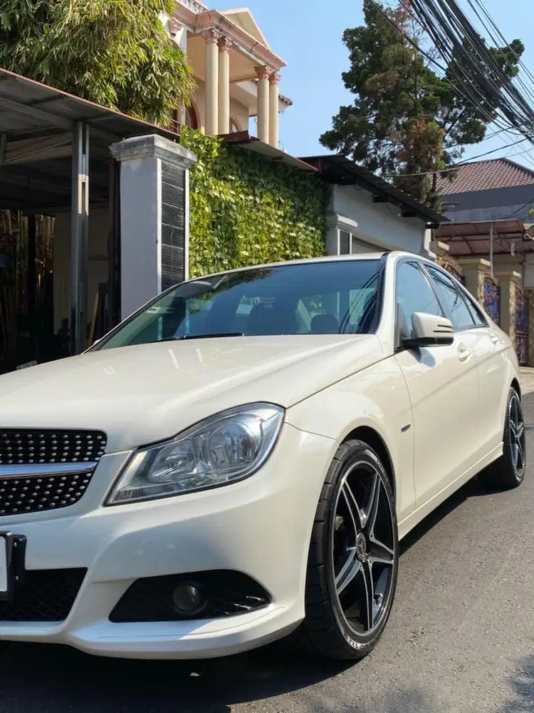 Mercy C200 white mulus