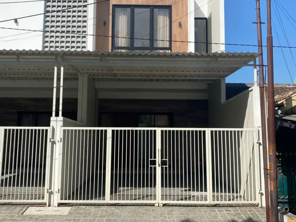 Turun harga, Rumah Rungkut Baru gress, minimalis, dekat jalan raya, siap huni