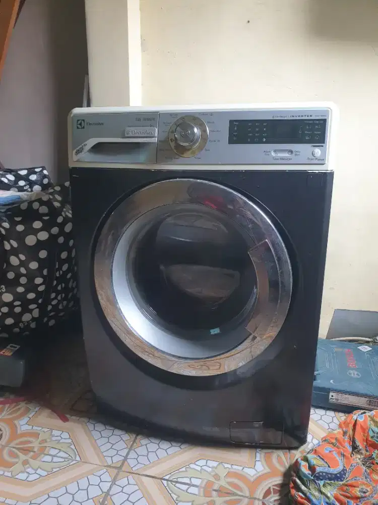 mesin cuci Electrolux ewf10932 inverter