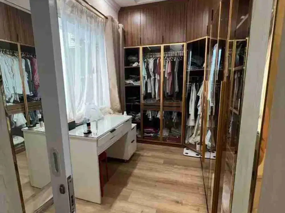 Dijual Rumah 2lt Semi Furnished Puri Mansion Jakarta