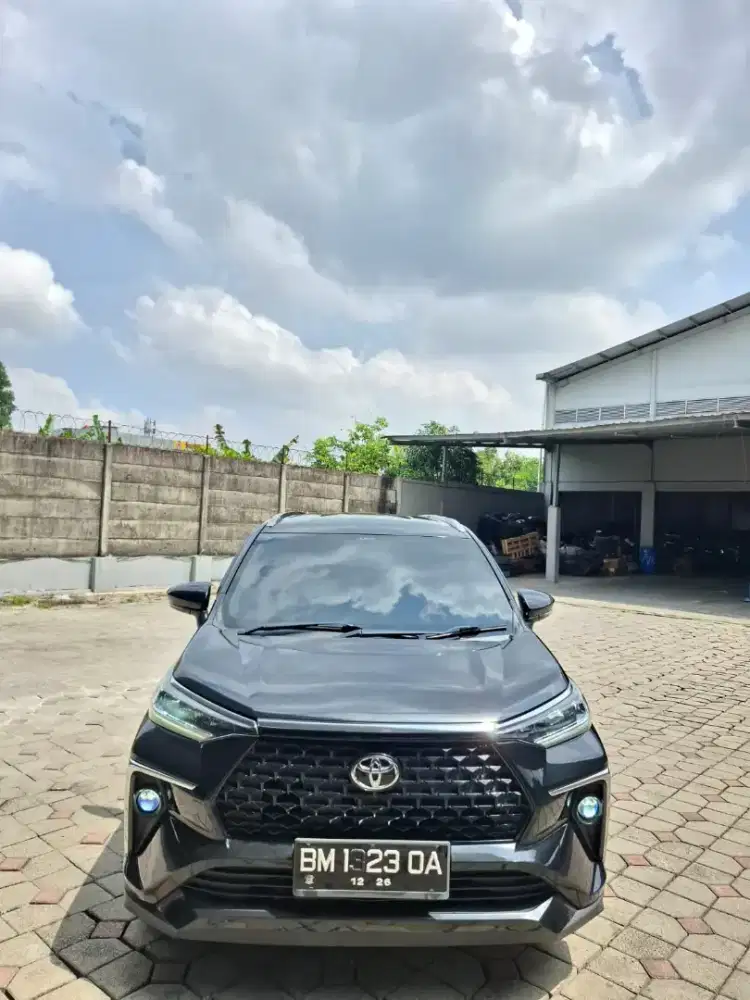 Veloz 2021 Q manual. Km 108rb antik