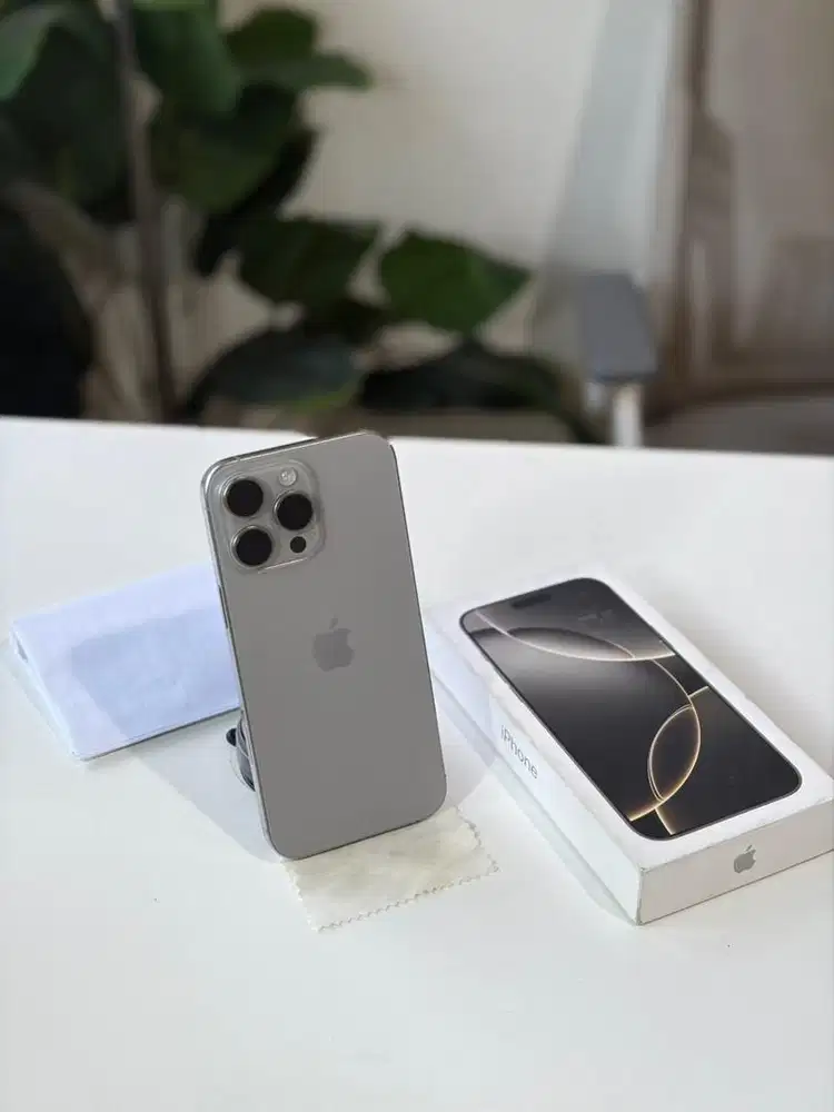 iPhone 16 Pro Max 256GB Ex iBox BH 98% Like New Fullset