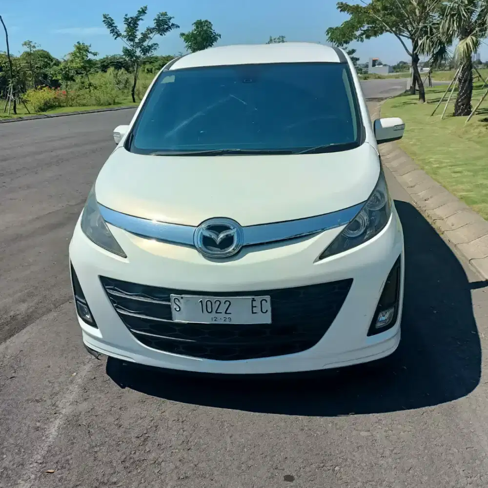 Mazda Biante 2.0L a/t 2012