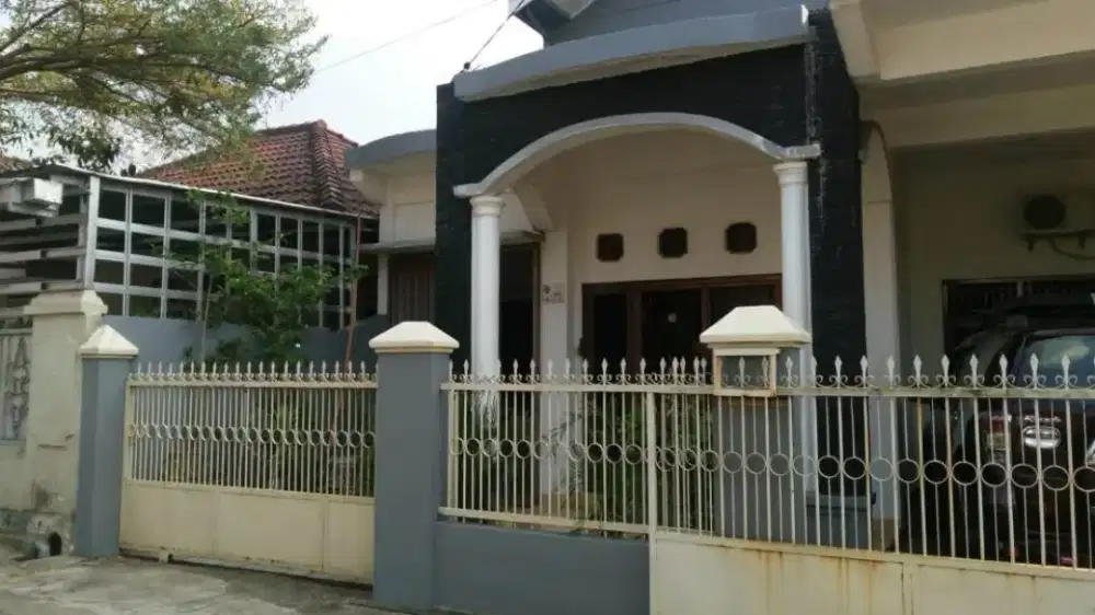 DIJUAL RUMAH 2 LANTAI – VILLA ANGKASA PERMAI, KEBUN BUNGA
