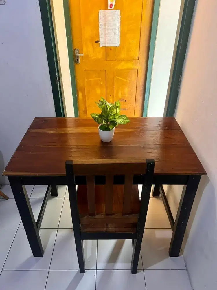 Meja Kerja 1 Set kondisi aman