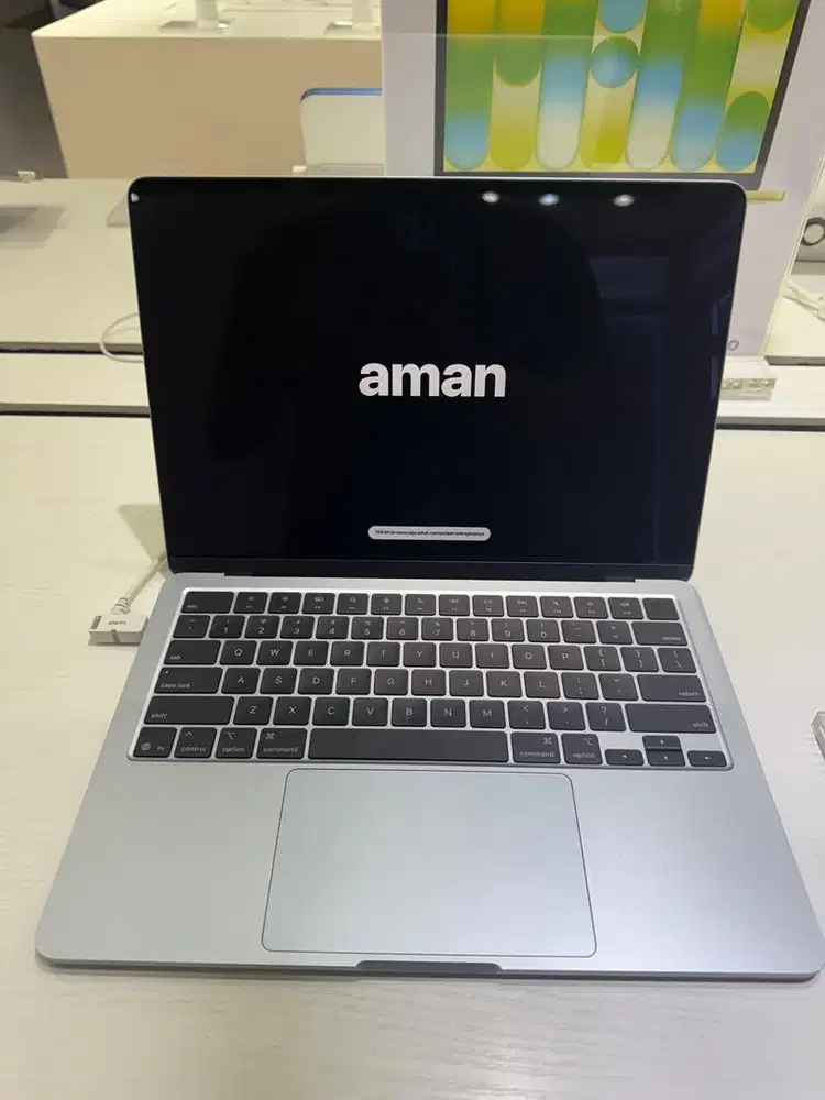 MacBook Air M5 16/512