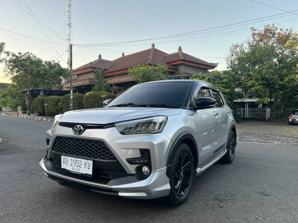 Toyota Raize 1.0 Turbo GR Sport two tone Automatic 2021