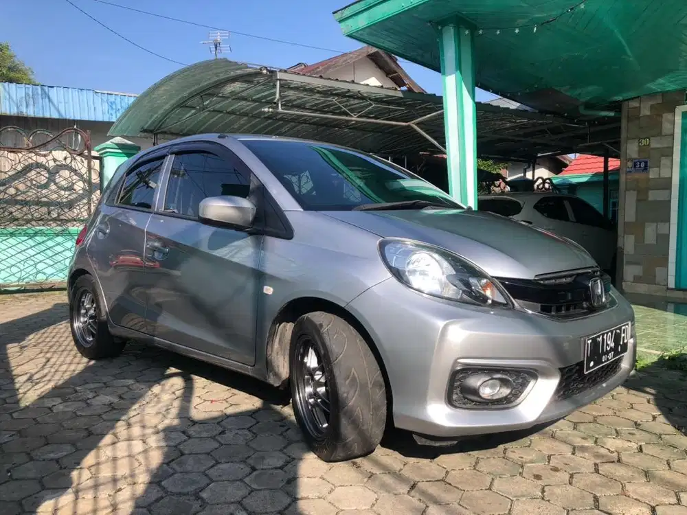 Dijual Honda Brio Satya 1.2 E MT 2016 - Body Mulus, Seperti Baru