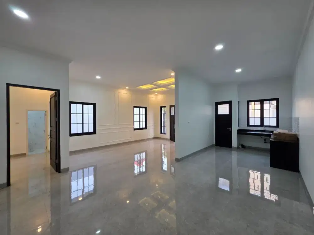 Rumah Baru New Modern Classic - Joglo Jakarta Barat