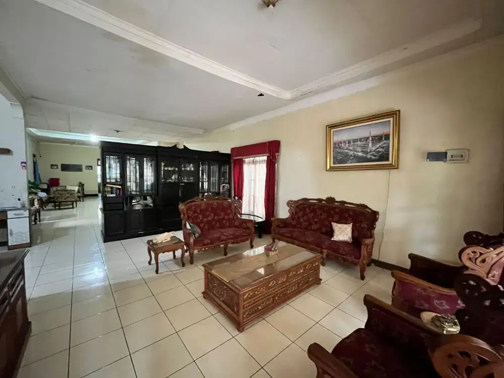 Rumah di Sukamulya Pasteur Bandung, Luas dan Sangat Mewah
