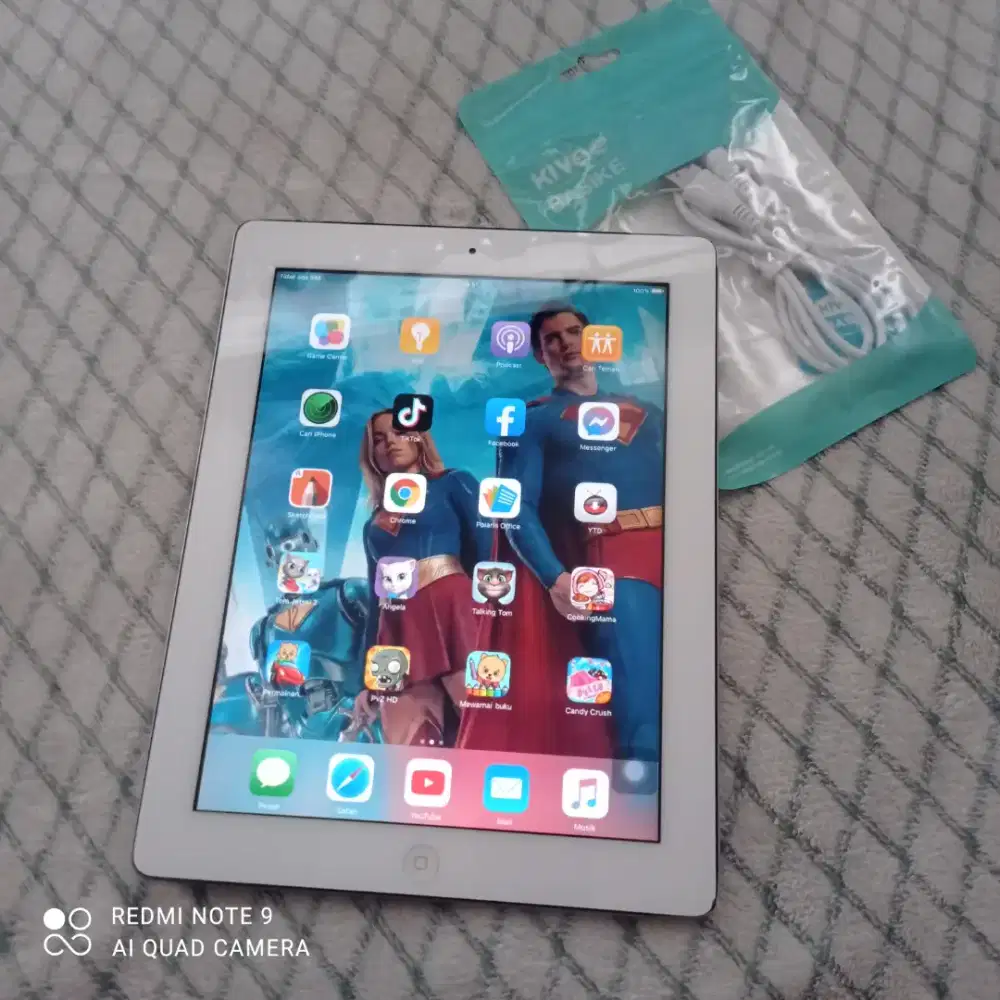 ipad 4 32gb Wi-Fi only Batre Awet