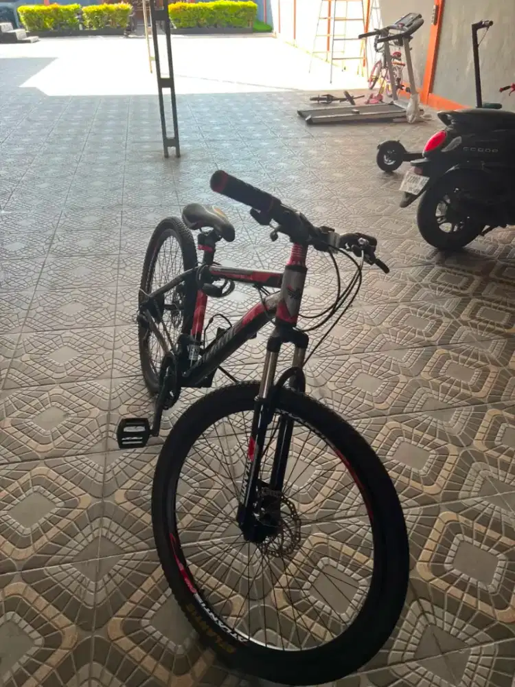 Di jual sepeda atlantis