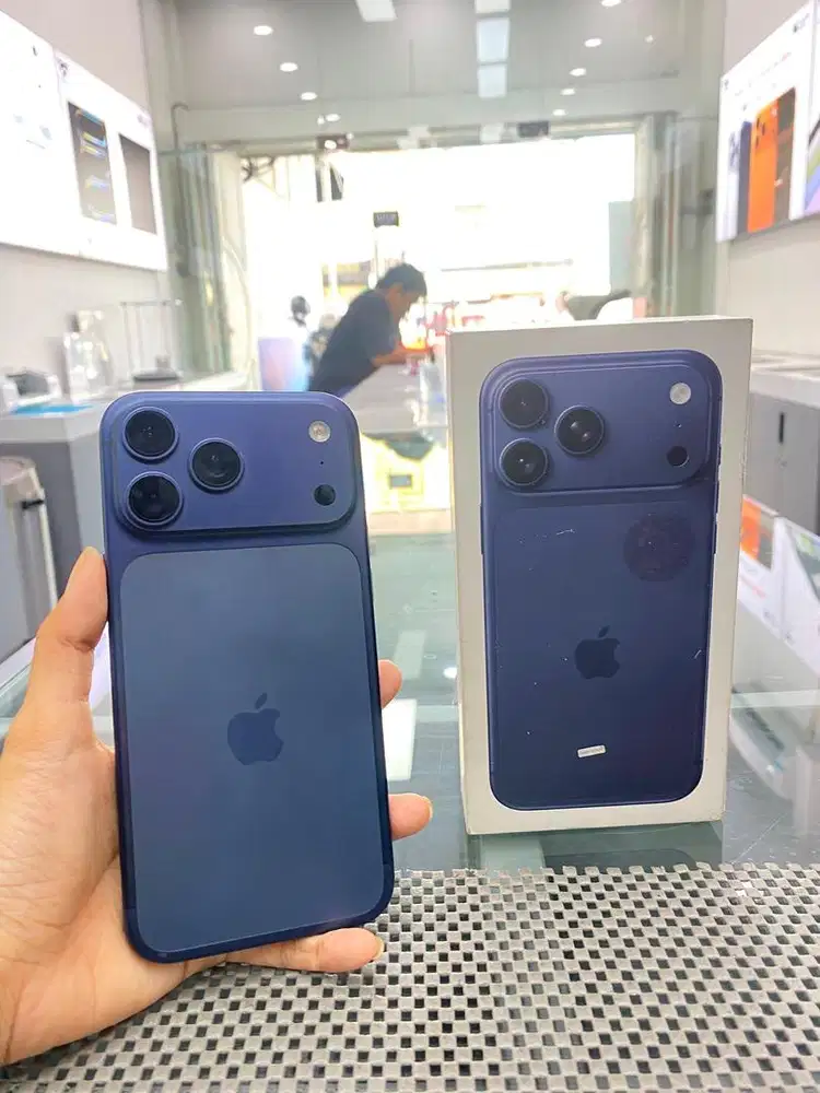 iPhone 17 Pro Max 256Gb Fullset, Garansi Resmi/iBox 4 Bulan