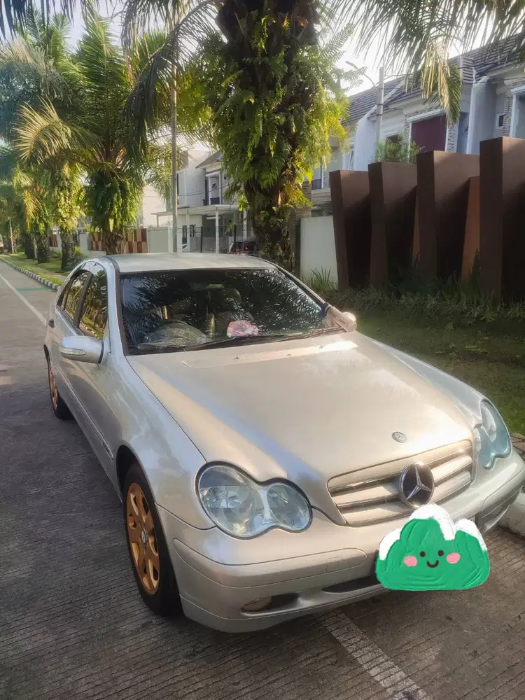 W 203 C 200 tahun 2002