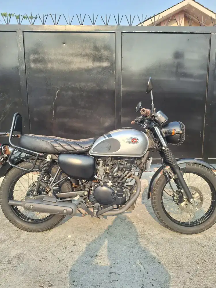 Kawasaki W175 SE Silver 2018