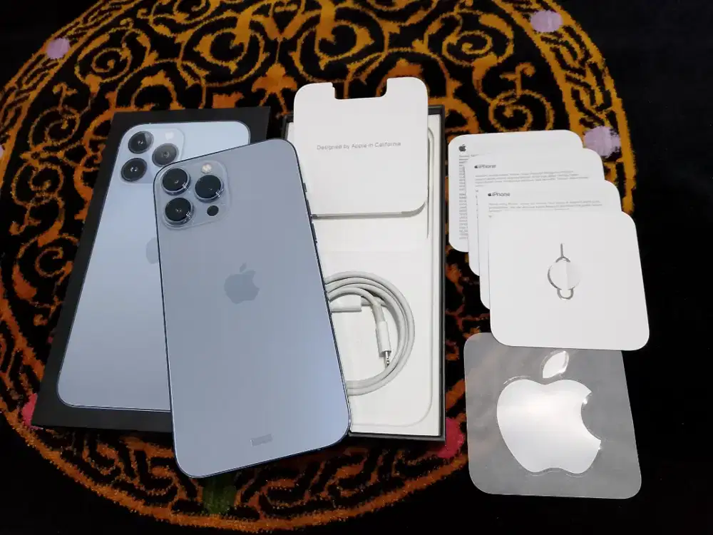 Iphone 13 pro max 256GB ibox.Lengkap ori.masih bagus Mulus & Normall