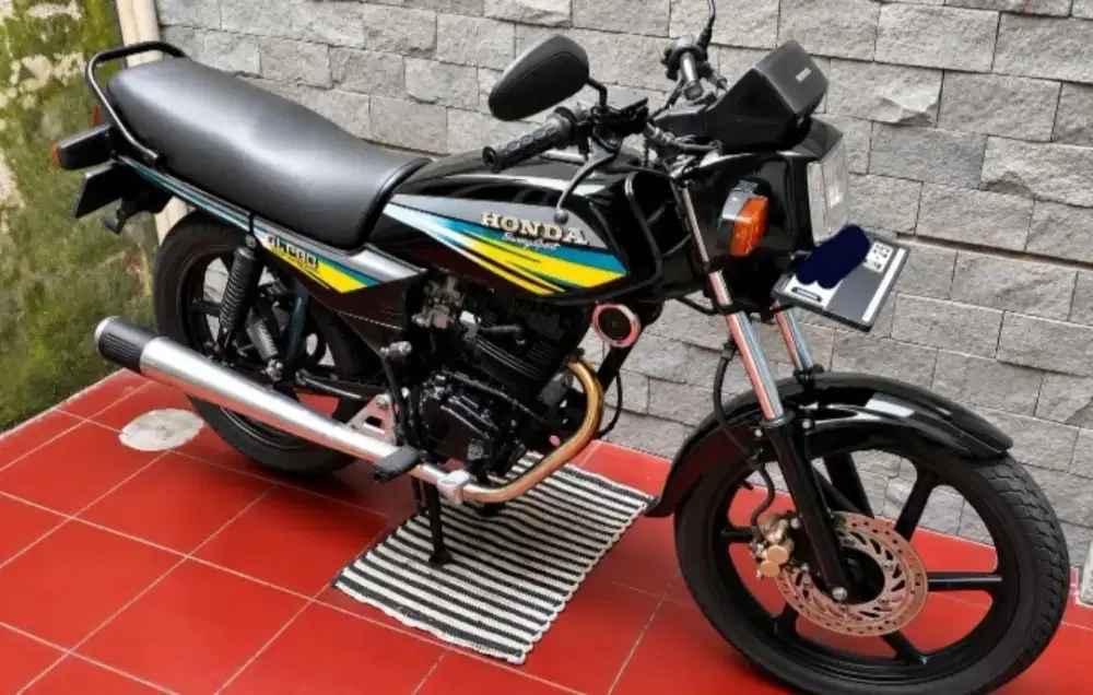 Honda GL Megapro mulus Nego Pisan
